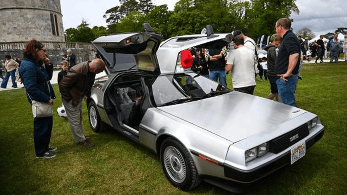 Mobil Klasik di Lulworth Castle