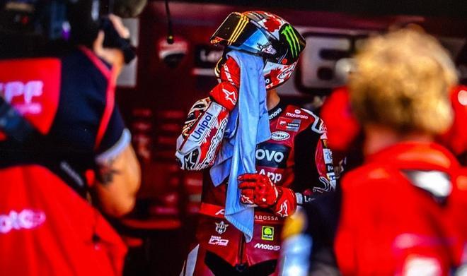 assen confirma Assen confirma lonjakan suhu: dari 18°C (2025) ke 38°C (2026)… assen confirma - ilustrasi berita Assen confirma lonjakan suhu: dari 18°C (2025) ke 38°C (2026) di GP Belanda