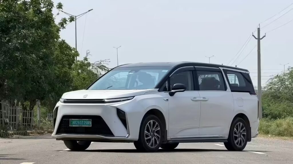 mg m9 - ilustrasi berita MG M9: Ruang Rapat Berjalan atau MPV Mewah untuk Penumpang Belakang?