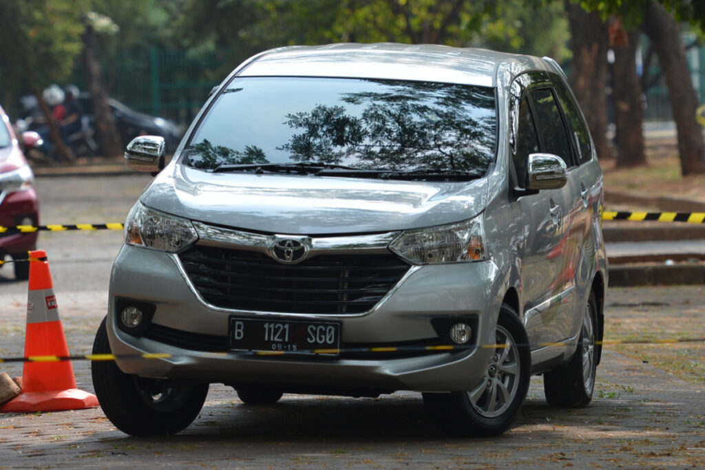 mobil rp100 jutaan - ilustrasi berita 10 Rekomendasi Mobil Rp100 Jutaan Bekas: Pilihan Beragam untuk Berbagai Kebutuhan