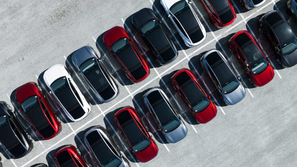 q2 deliveries - ilustrasi berita Tesla catat Q2 deliveries kuat: 480.126 unit, melampaui estimasi