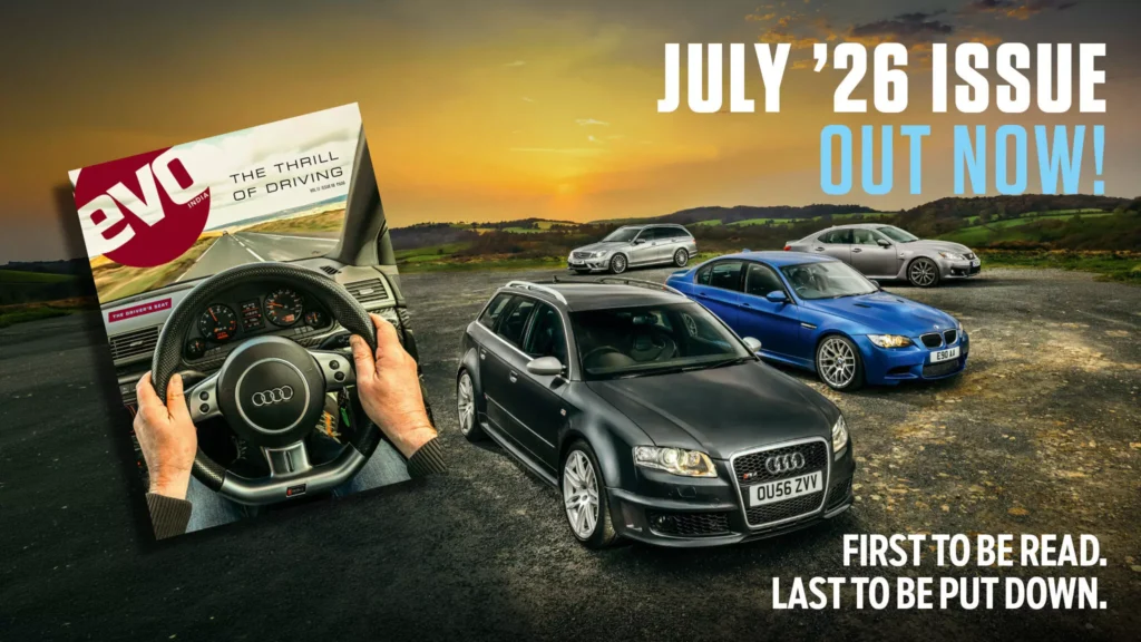v8 legends - ilustrasi berita V8 legends dan kendaraan yang membentuk India modern di edisi ke-154 mag-book otomotif