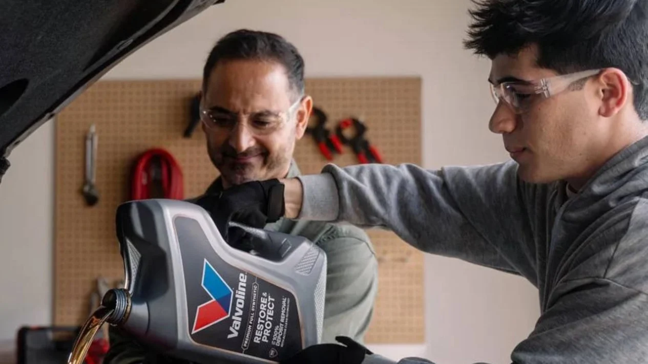 valvoline kendaraan listrik Valvoline kendaraan listrik: Tak khawatir… valvoline kendaraan listrik - ilustrasi berita Valvoline kendaraan listrik: Tak khawatir menghadapi era mobil listrik