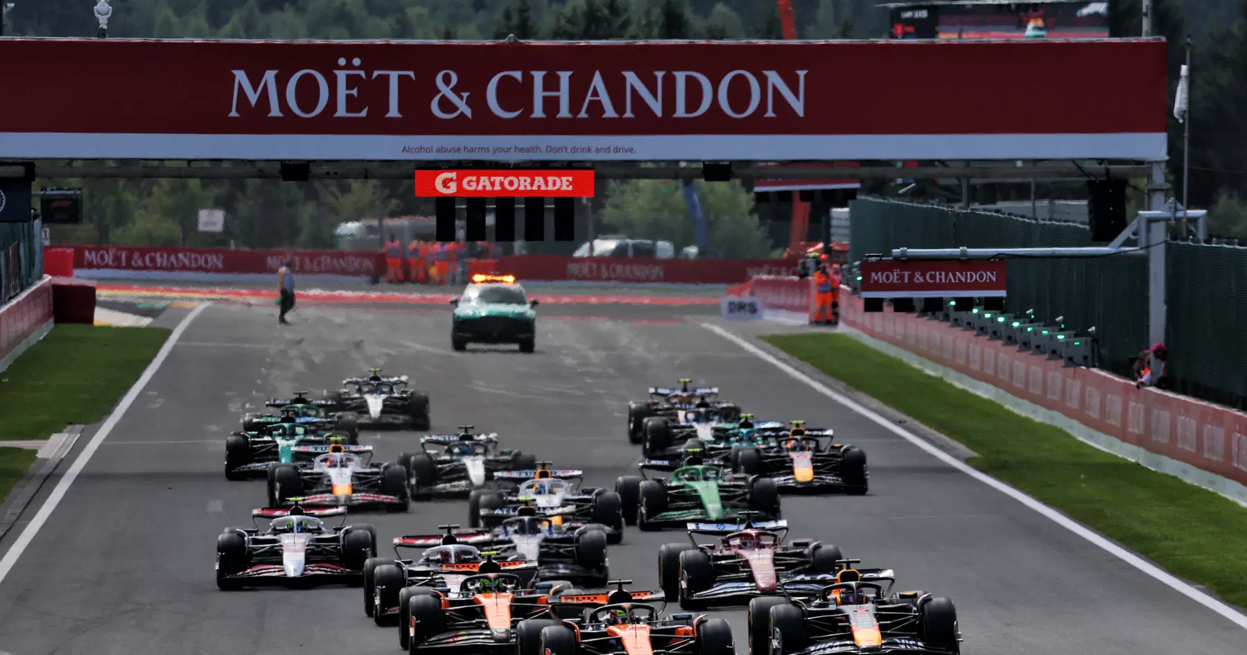 verstappen polepositions Verstappen polepositions: Mengapa ia 'kehilangan'… verstappen polepositions - ilustrasi berita Verstappen polepositions: Mengapa ia 'kehilangan' tiga pole di GP Belgia