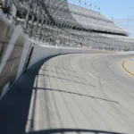 zane smith - ilustrasi berita Zane Smith vs Carson Hocevar: Kontak di Chicagoland pada Start ke-100, NASCAR Tidak…