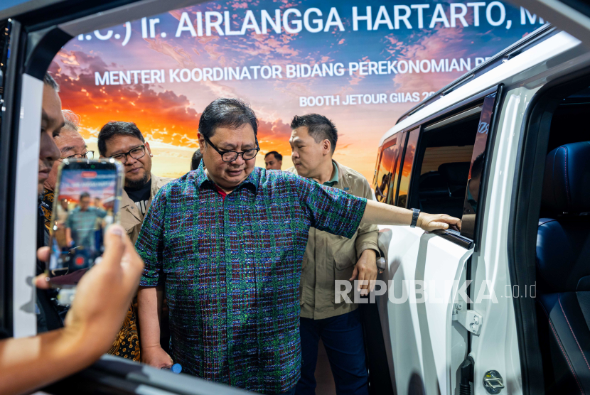 jetour t2 - ilustrasi berita Menko Airlangga Tinjau Langsung Jetour T2 i-DM di GIIAS 2026, Kendaraan Resmi KTT G20 Afsel