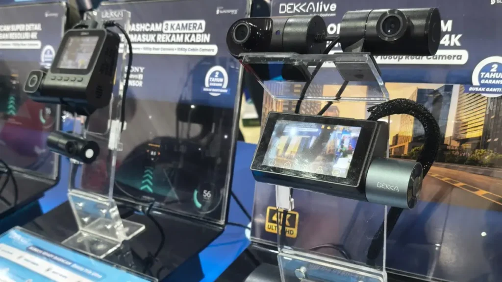 kamera mobil - ilustrasi berita Dashcam Bukan Lagi Aksesori: Ini Alasan Mengapa Kamera Mobil Kini Semakin Penting