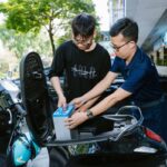 one-minute swap - ilustrasi berita VinFast perkenalkan one-minute swap untuk motor listrik